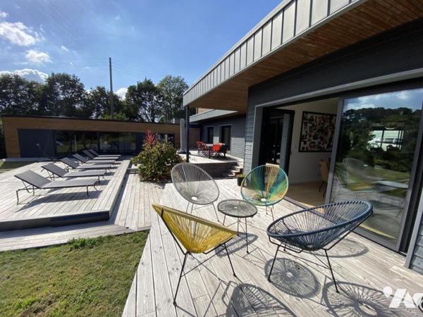 Maison d'architecte avec piscine 