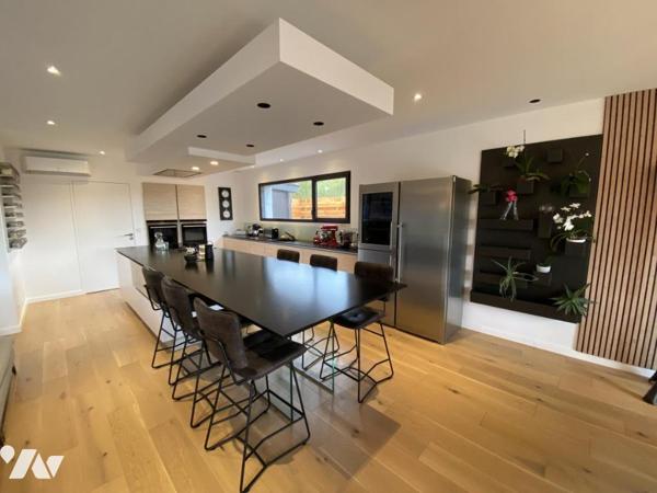 Maison d'architecte avec piscine 