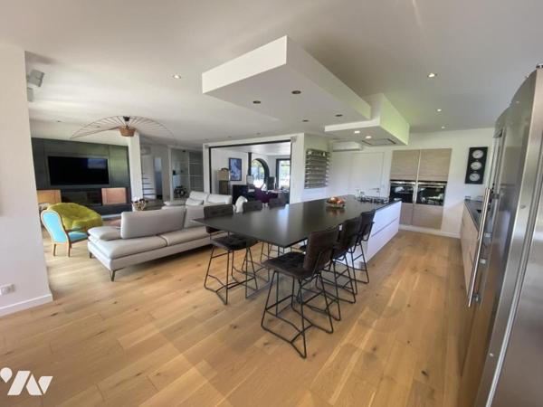 Maison d'architecte avec piscine 