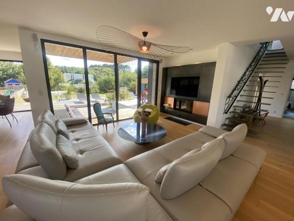 Maison d'architecte avec piscine 