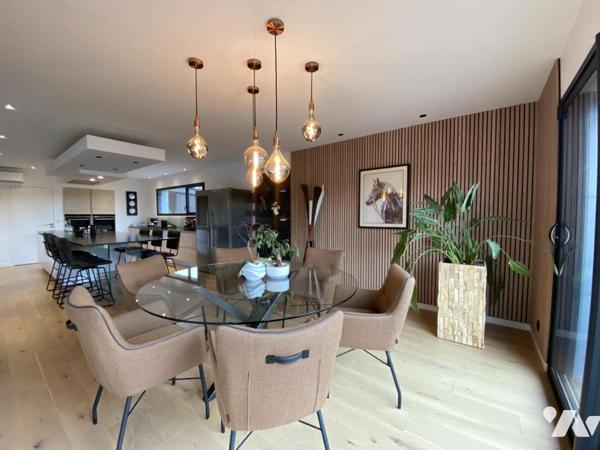 Maison d'architecte avec piscine 