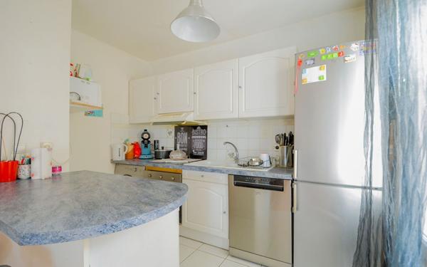 Appartement à vendre    3 pièces • 61,85 m2 Saint-Ouen-l'Aumône