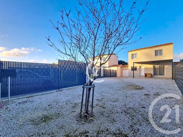 Maison à vendre  4 pièces - 81 m2 RAPHELE LES ARLES - 13