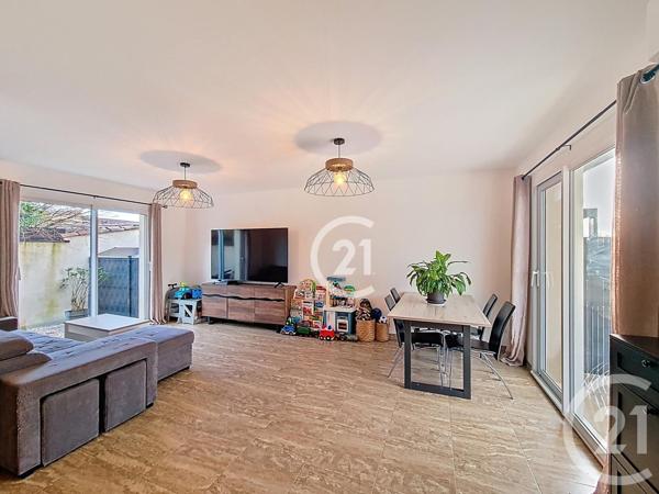 Maison à vendre  4 pièces - 81 m2 RAPHELE LES ARLES - 13