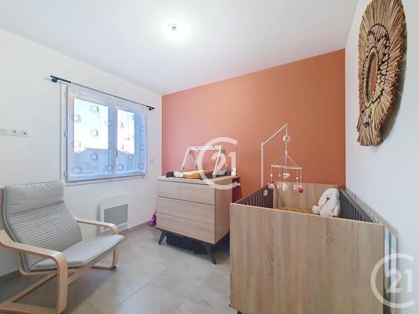 Maison à vendre  4 pièces - 81 m2 RAPHELE LES ARLES - 13