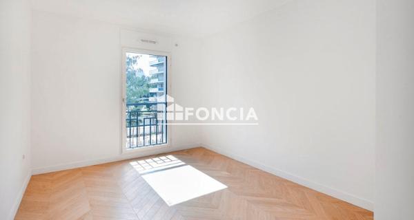 Location Appartement 3 pièces 61.88 m² - Neuilly-sur-seine 92200