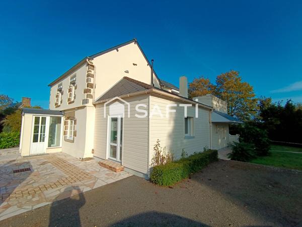 Safti-Benjamin Marcouiller vous propose : maison 7 pièces avec piscine.