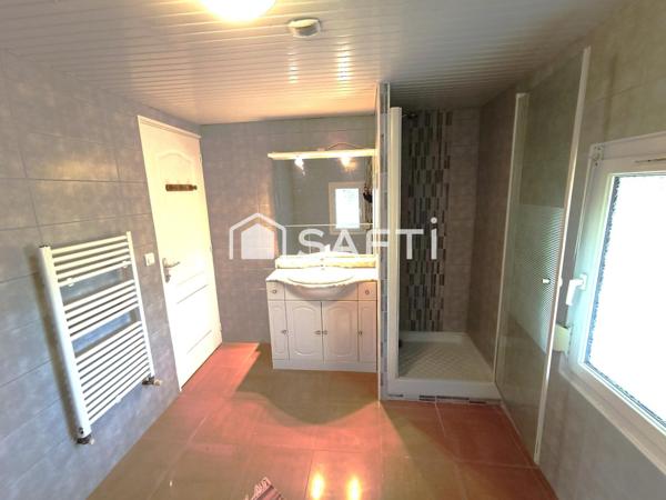 Safti-Benjamin Marcouiller vous propose : maison 7 pièces avec piscine.