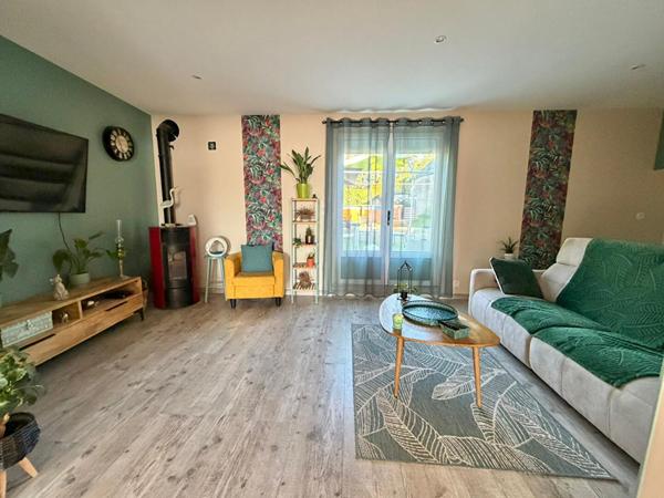 Maison Bauge En Anjou 3 pièce(s) 90 m2