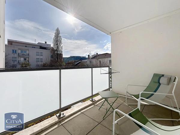 Appartement à louer 3 pièces 63.4m²