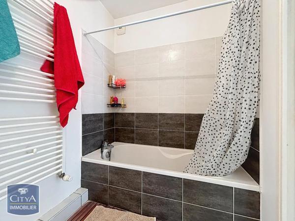 Appartement à louer 3 pièces 63.4m²