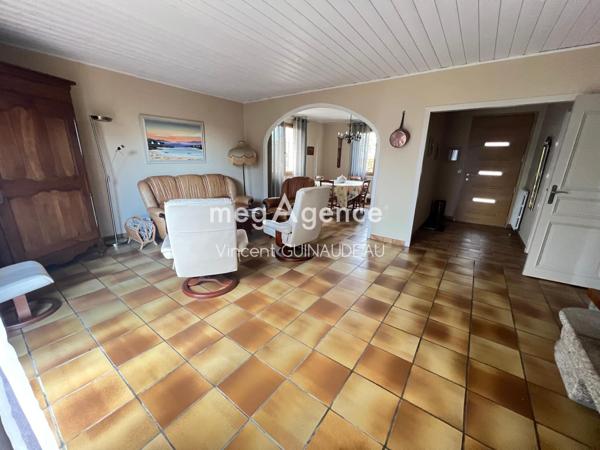 Maison à LE MAY-SUR-EVRE, 49122 - 5 pièces 111m²