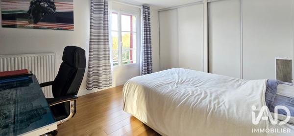 Maison à vendre 8 pièces 228 m² Magny-le-Hongre
