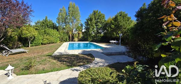 Maison à vendre 8 pièces 228 m² Magny-le-Hongre