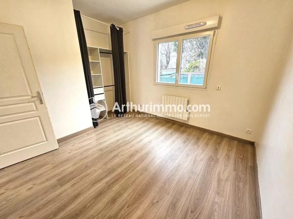 Location                                                      Appartement
                        
                     4 pièces                      69 m2                     à Saintry-sur-Seine
