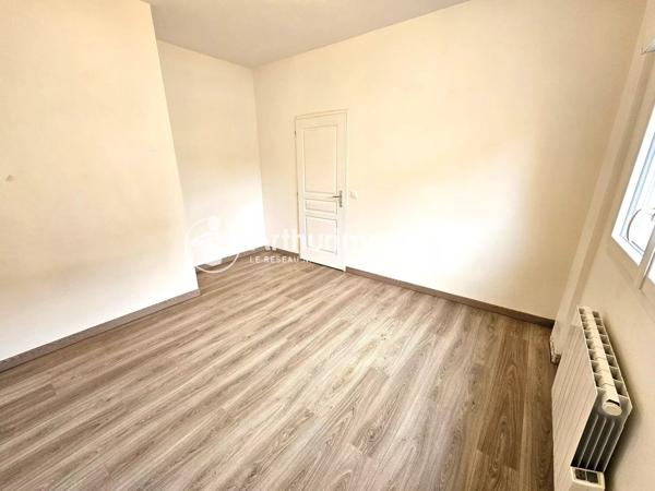 Location                                                      Appartement
                        
                     4 pièces                      69 m2                     à Saintry-sur-Seine