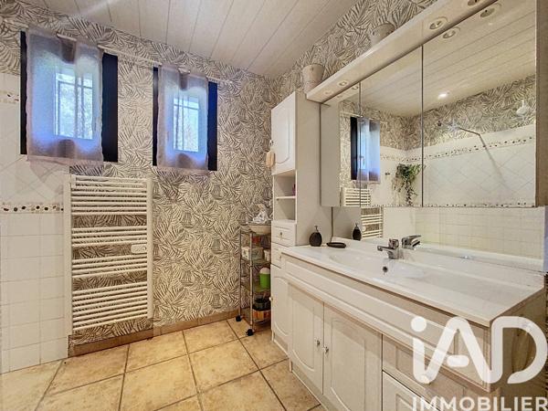 Maison à vendre 6 pièces 171 m² Rochemaure