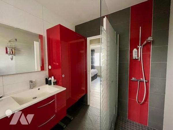 SAINT COLOMBAN, bourg, maison de plain-pied