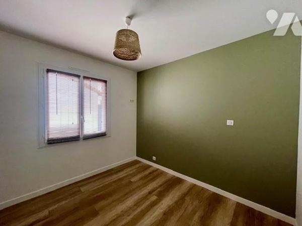 SAINT COLOMBAN, bourg, maison de plain-pied