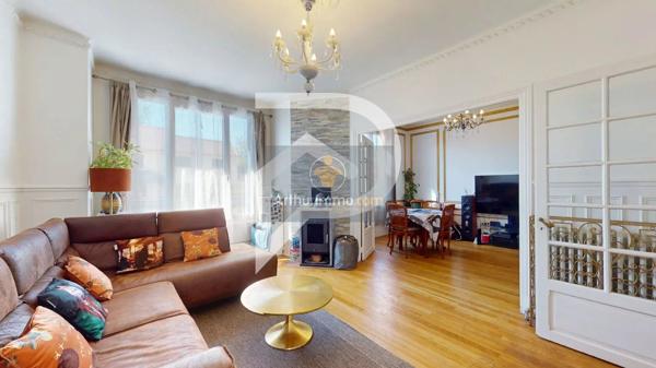 Vente                                                      Maison
                        
                     11 pièces                      306 m2                     à Palaiseau