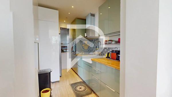 Vente                                                      Maison
                        
                     11 pièces                      306 m2                     à Palaiseau