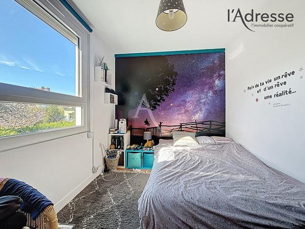 SURESNES ? Quartier Paul Bert ? Maison d'Exception de 180m² avec Dépendance et Jardins Intimistes