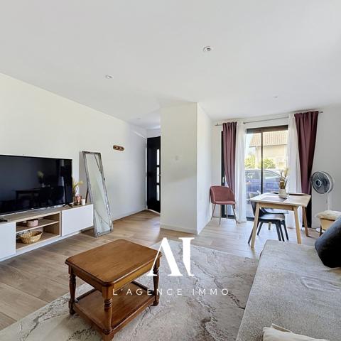 Maison individuelle de 196 m² avec jardin, terrasse et appartement indépendant à Divonne-les-Bains 01220