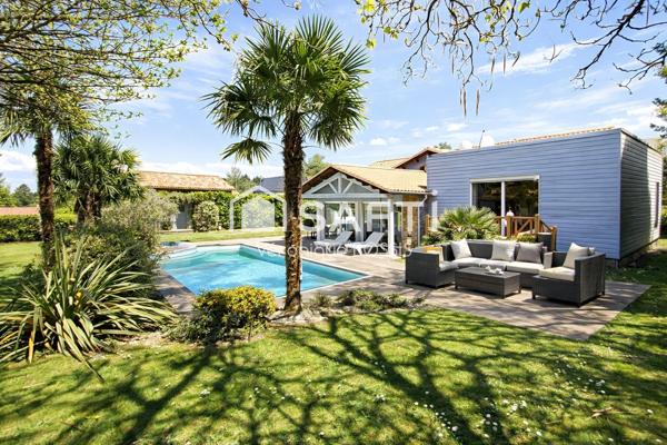 BIEN RARE – Une propriété insoupçonnable en plein cœur de Mouilleron-le-Captif + une grange de 130m2