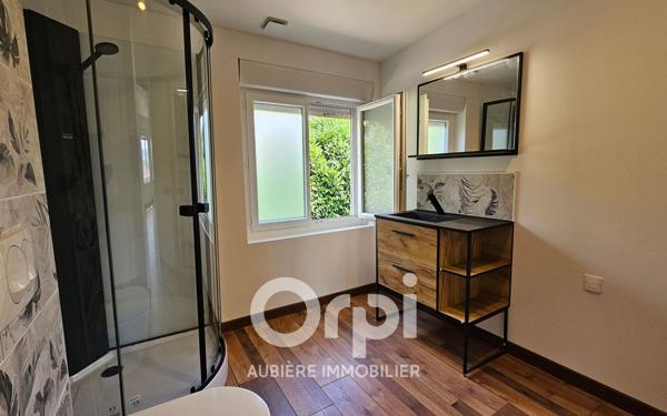 Maison à vendre    5 pièces • 165 m2 Tallende