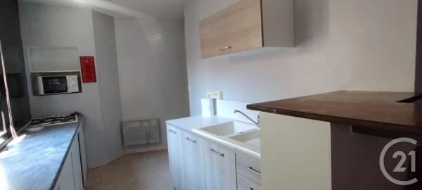 Immeuble à vendre  175 m 2   NIBELLE  - 45