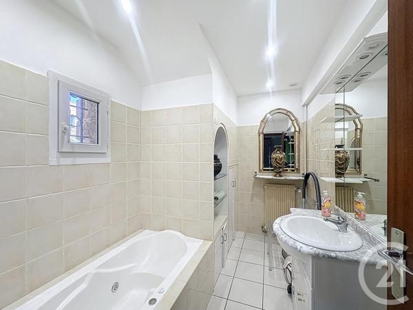 Maison à vendre  8 pièces - 278,39 m2 BEAUCAIRE - 30