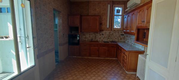 Maison à 20 minutes à l'ouest de Bergerac et a 8 minutes de Sainte Foy La Grande !