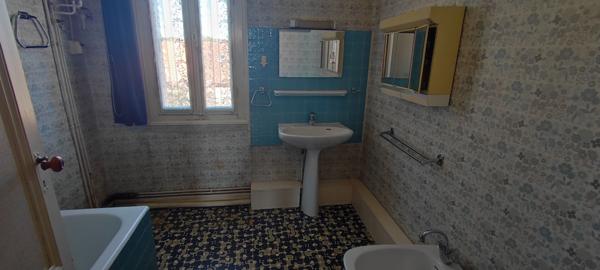 Maison à 20 minutes à l'ouest de Bergerac et a 8 minutes de Sainte Foy La Grande !