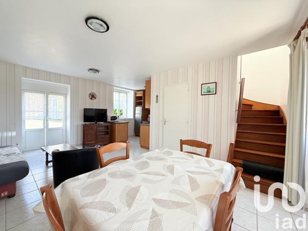 Gîte 10 pièces de 203 m² à Saint-Méloir-des-Ondes (35350)