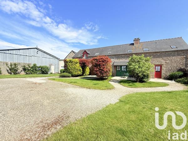Gîte 10 pièces de 203 m² à Saint-Méloir-des-Ondes (35350)