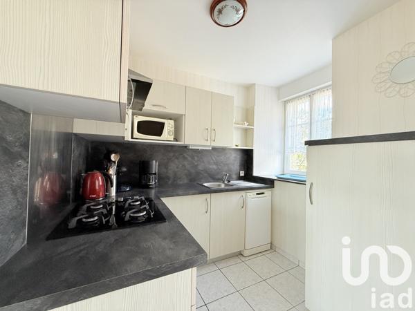 Gîte 10 pièces de 203 m² à Saint-Méloir-des-Ondes (35350)