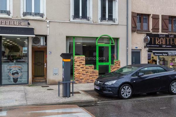 Vente Local commercial 135 m2 à Bourgoin-Jallieu