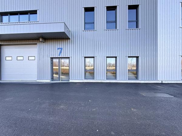 Vente Local commercial 1 pièces 319 m2 à Bourgoin-Jallieu