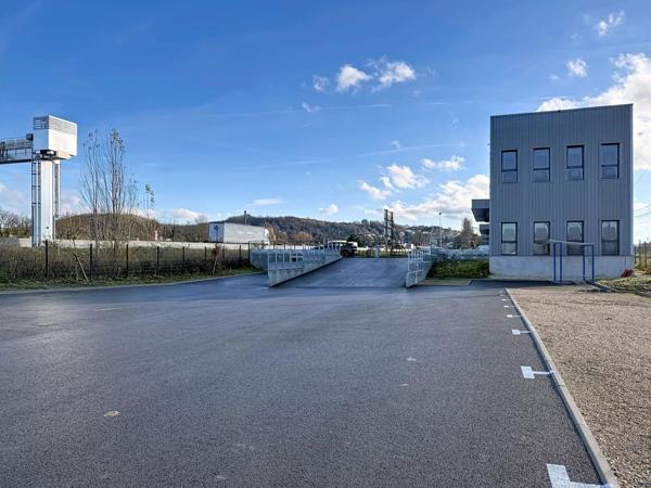 Vente Local commercial 1 pièces 319 m2 à Bourgoin-Jallieu