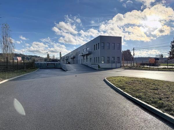 Vente Local commercial 1 pièces 319 m2 à Bourgoin-Jallieu