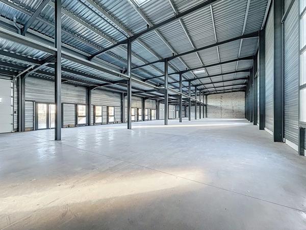 Vente Local commercial 1 pièces 319 m2 à Bourgoin-Jallieu