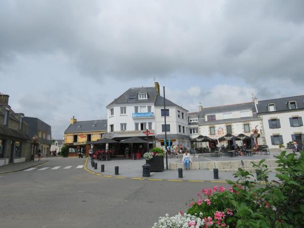 LESCONIL - Immeuble sur le port Lesconil (29740)