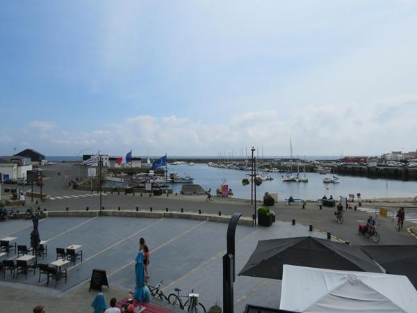 LESCONIL - Immeuble sur le port Lesconil (29740)