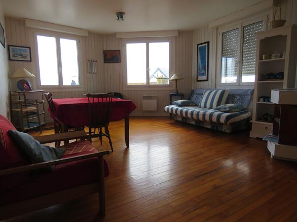 LESCONIL - Immeuble sur le port Lesconil (29740)