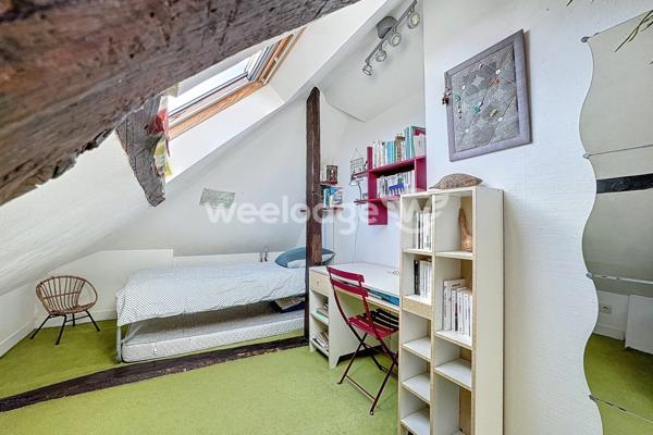 Maison à vendre 8 pièces de 143 m² à Maurecourt