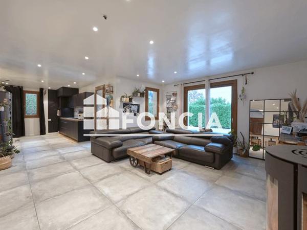 À vendre Maison 5 pièces 145 m² - Porte-de-savoie 73800