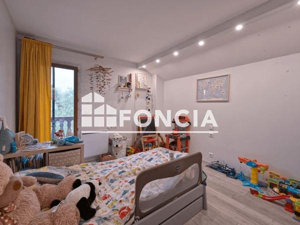 À vendre Maison 5 pièces 145 m² - Porte-de-savoie 73800