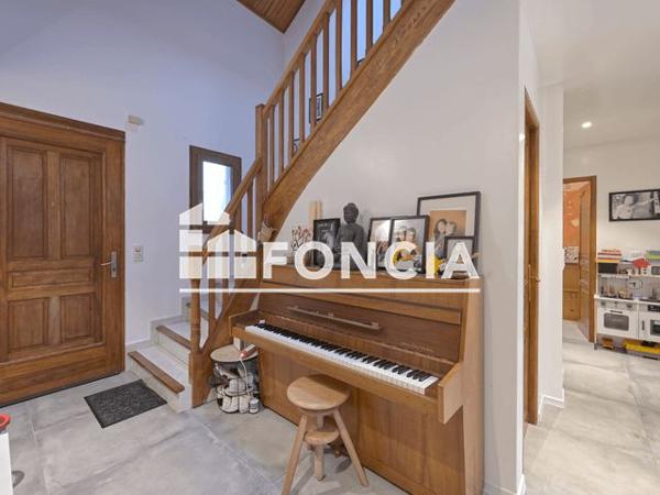 À vendre Maison 5 pièces 145 m² - Porte-de-savoie 73800