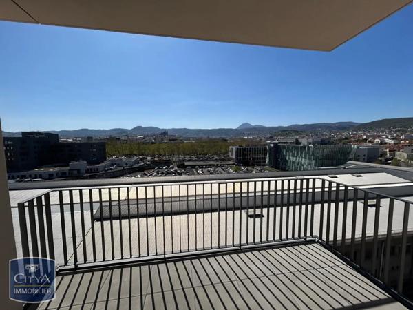 Appartement à louer 4 pièces 79.43m²