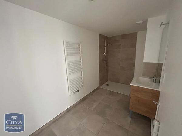 Appartement à louer 4 pièces 79.43m²